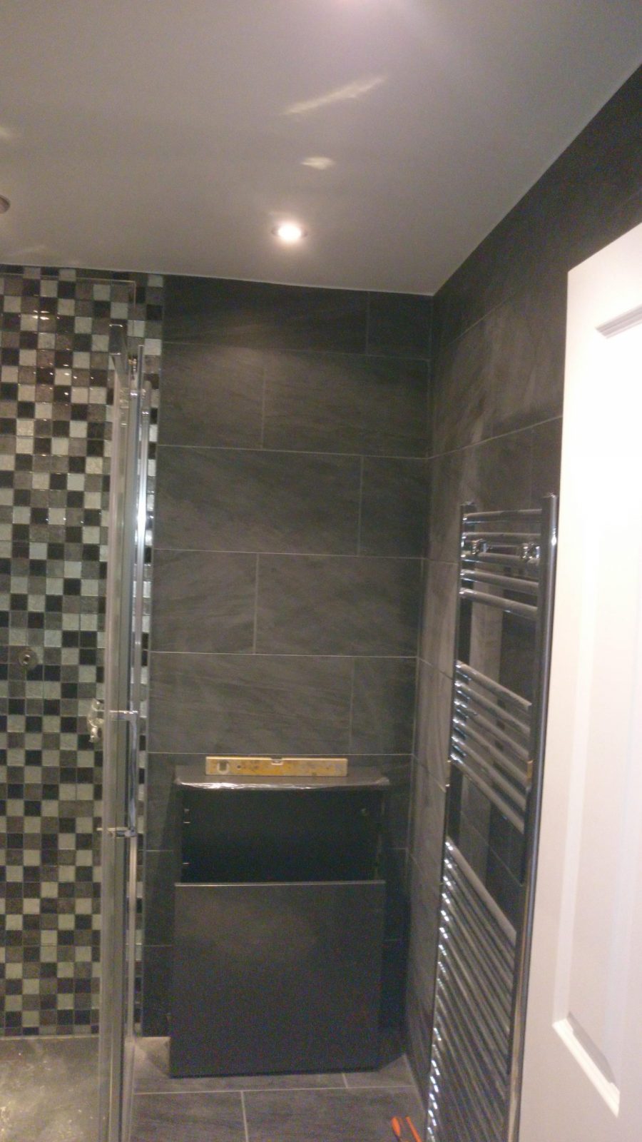 painting and decorating 7 bab 10 Copy scaled 1 BATHROOM